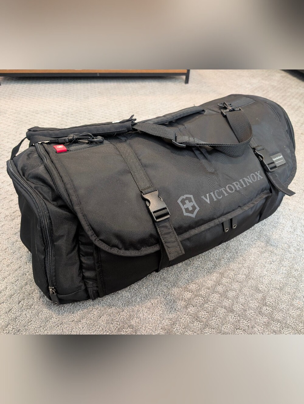 Victorinox Seefeld Convertible Black Travel Duffel Garment Gym Weekender Bag